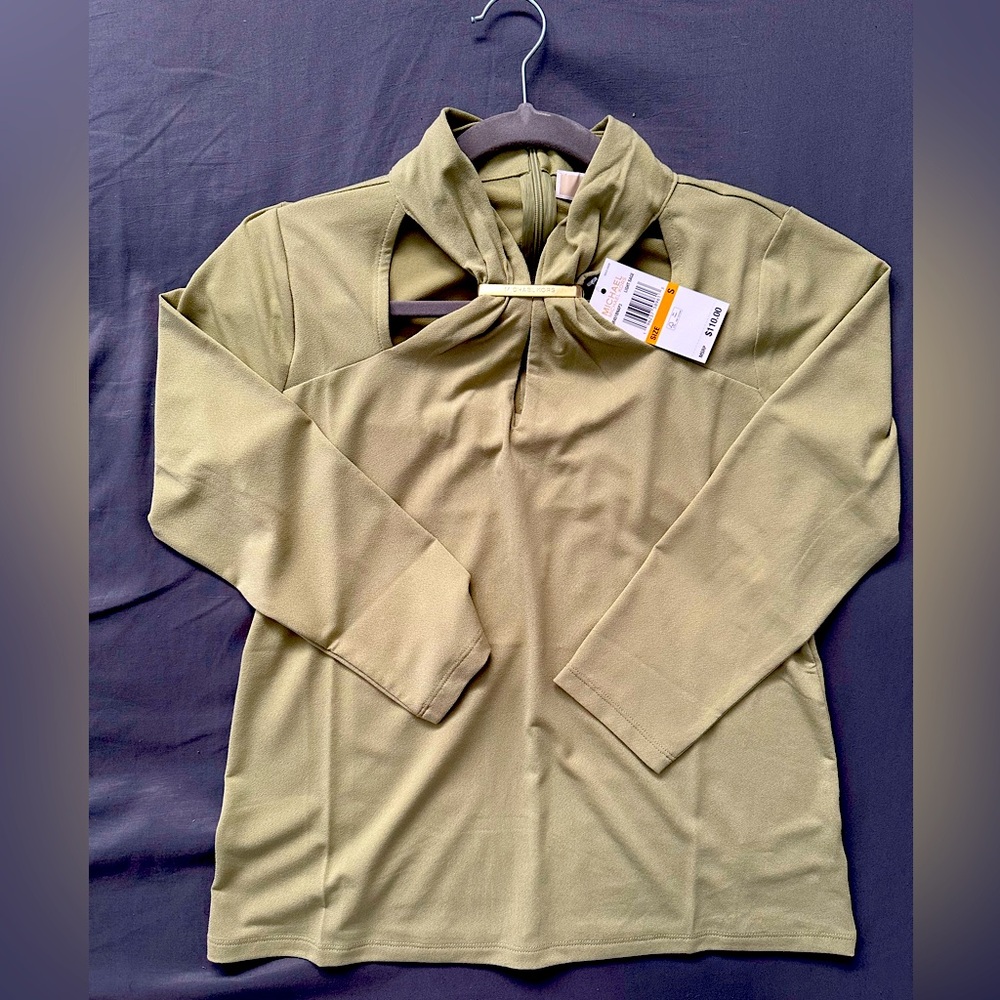 MICHAEL KORS Light sage color blouse 
Size: Small 
Retail price is $110